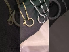 High Clarity 18K Gold Diamond Jewelry with Modern Style and Bezel Setting