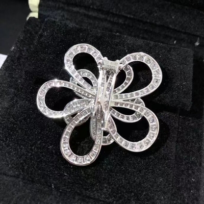 Pave Full Diamonds 18K White Gold Pendant Van Cleef And Arpels Flowerlace Pendant