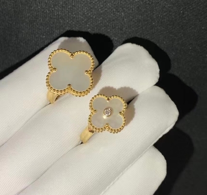 18k Gold Van Cleef Malachite Necklace VVS Diamond Round Cut DEF Color