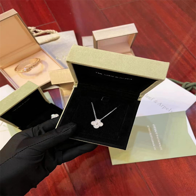 Customized Luxury Diamond Jewelry HK Setting Jewelry Manufacturer'S Factory