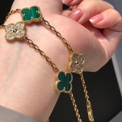 18k Gold Diamonds Jewelry Van Cleef & Arpels Four Leaf Clover Bracelet
