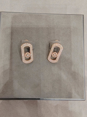 Oldmoney dubaijewelry Vs1 Clarity GH Color 18K Gold Diamond Earrings For Jewelry