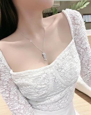 Geometric 18K Gold Diamond Jewelry  Excellent Polish luxury jewelry brands