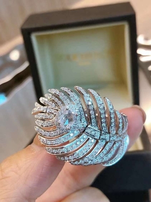 18K Gold Diamond Jewelry Collection Dazzling Design Excellent Polish Customized Design
