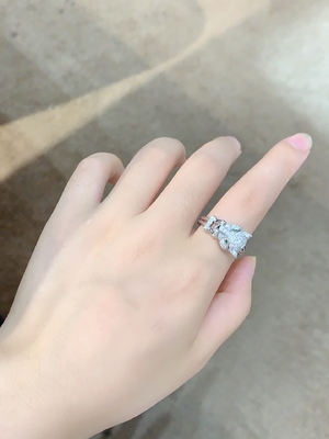 Customized 18K Gold Diamond Jewelry Gemstone Ring With 750gold Jewelry