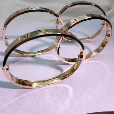 18K Gold Classic Model LOVE Bracelet Medium Size 6.1mm Width Original Fastening System with Two Screws and Screwdriver