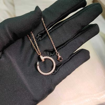 High Clarity 18K Gold Diamond Jewelry with Modern Style and Bezel Setting No Fluorescence Diamond Gemstone
