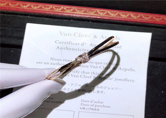  Liens SéDuction 18K Gold Diamond Bracelet With Elegant Bow Design