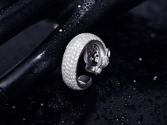 luxury jewelry online VS Diamond N4225200 Panthere Brand Ring With Emeralds Onyx