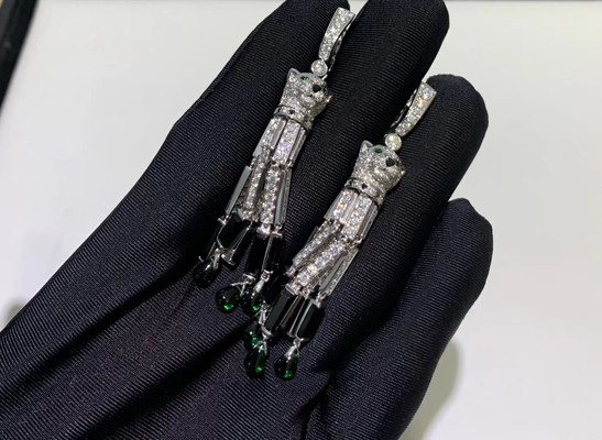 18K White Gold 5.95 Carats 444 Diamond De Brand Earrings