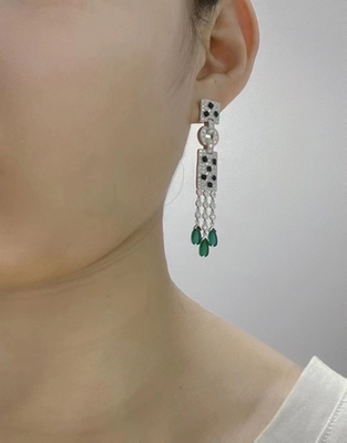 Inspired Panthere De Brand Earrings 18k White Gold With Diamonds & Emeralds