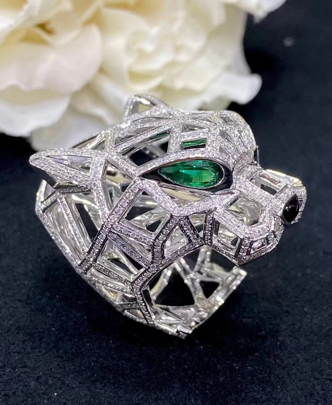 1pcs 18k White Gold Diamond Ring VVS Diamond Panther Brand Ring