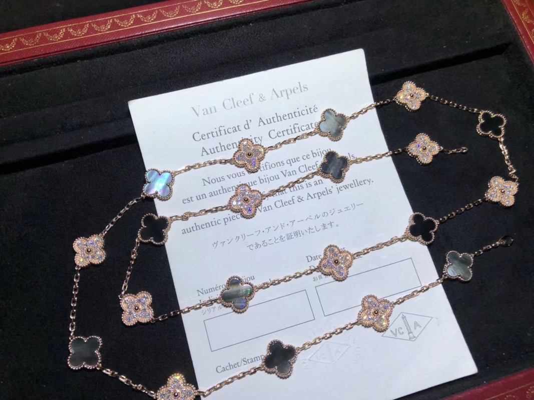 custom jewelry Rose Gold Diamond Van Cleef Jewelry , Vintage Alhambra Necklace 20 Motifs Gold Jewelry Supplier