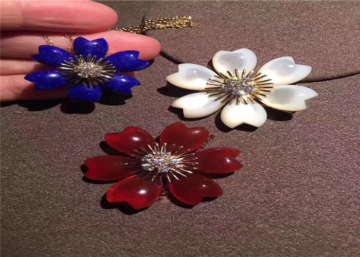 Limited Edition Custom Brand Jewelry Medium Model With Diamond And Carnelian