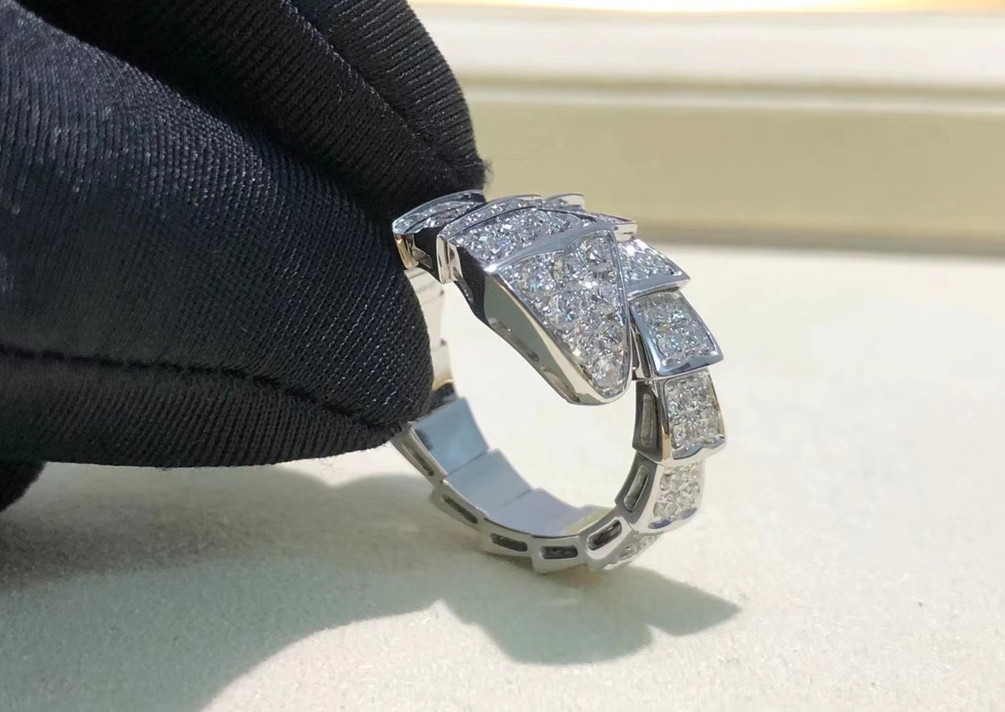 Luxury  Serpenti Ring 18k White Gold Diamond Ring ISO9001 Ceritified