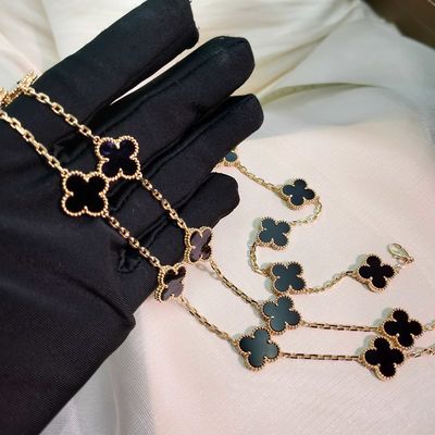 Handcrafted HK Setting Jewelry Elevating Diamond Beauty with Secure Prong Settings
